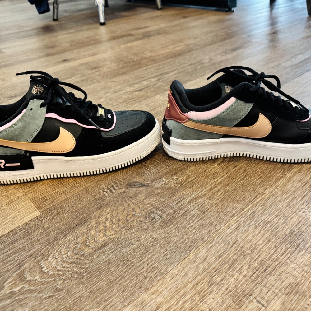 Nike Air Force 1 Women’s Size 10 - Picture 4 of 4